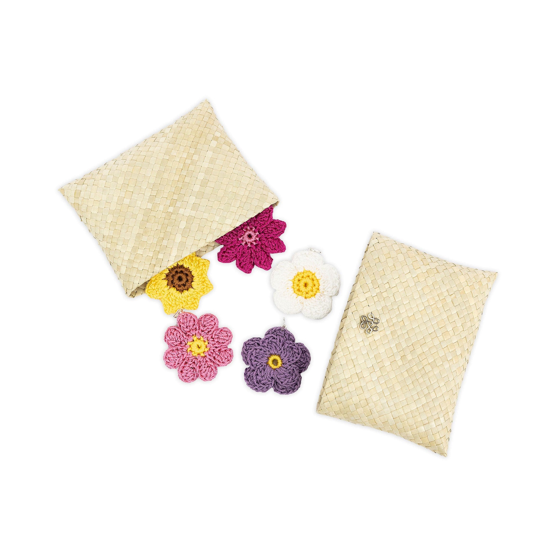 The Sak Yarnicharmz 5 Pack Crochet - |Flowers|