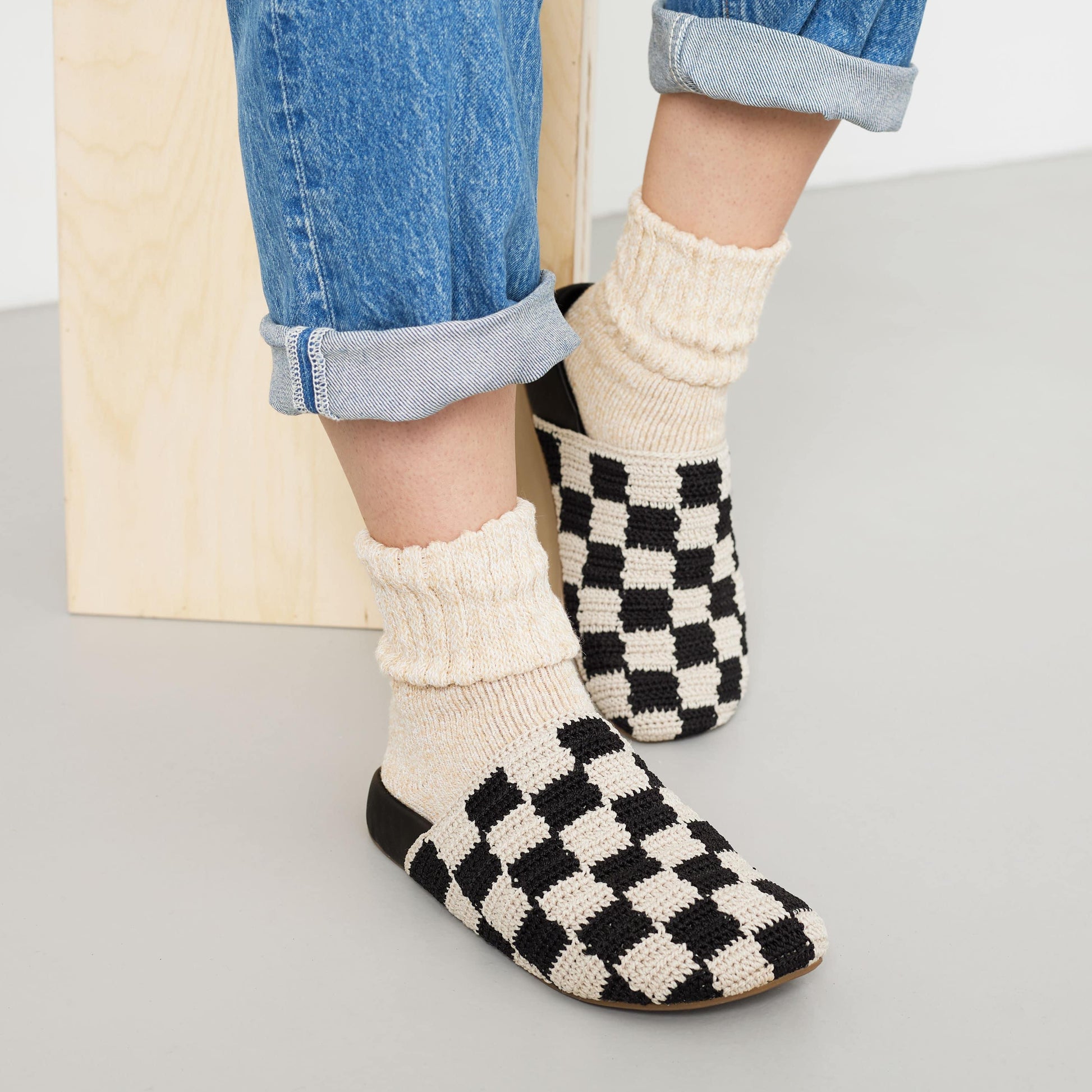 The Sak Bolinas Clog Crochet - |Black Check|