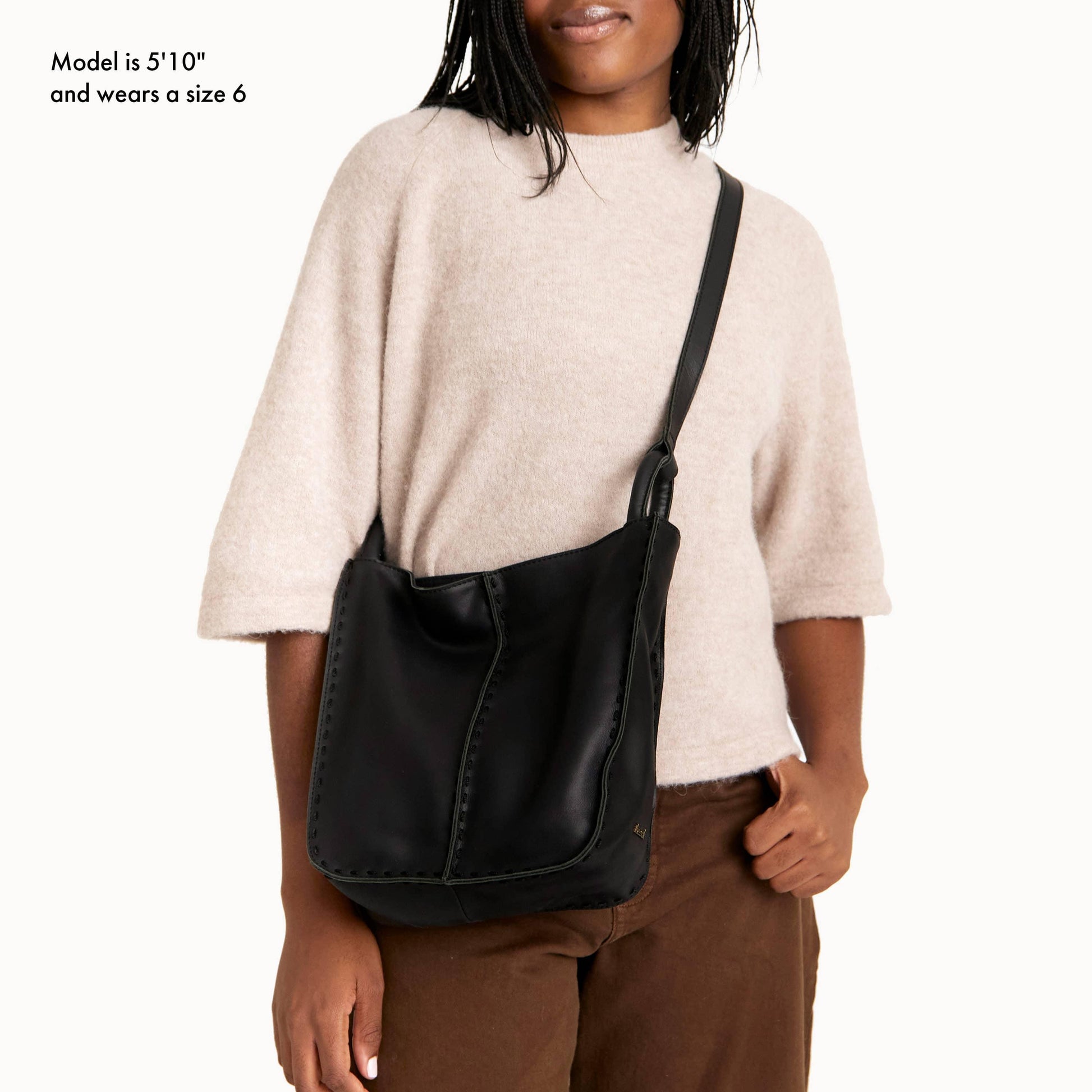 The Sak Los Feliz Slouchy Crossbody Leather - |Black|