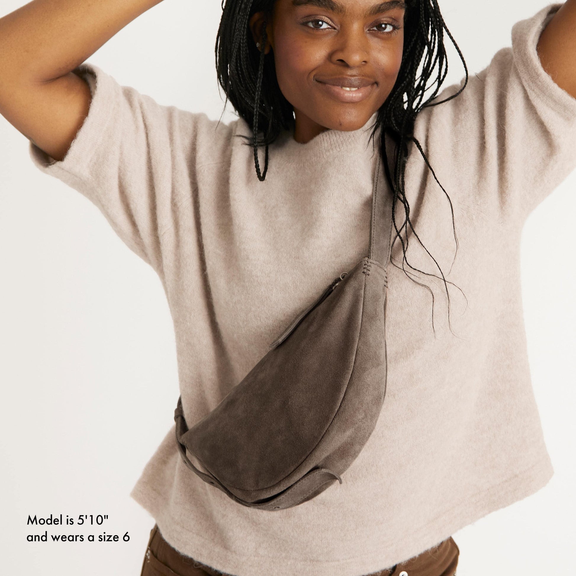 The Sak Tess Sling Bag Leather - |Mushroom Suede|