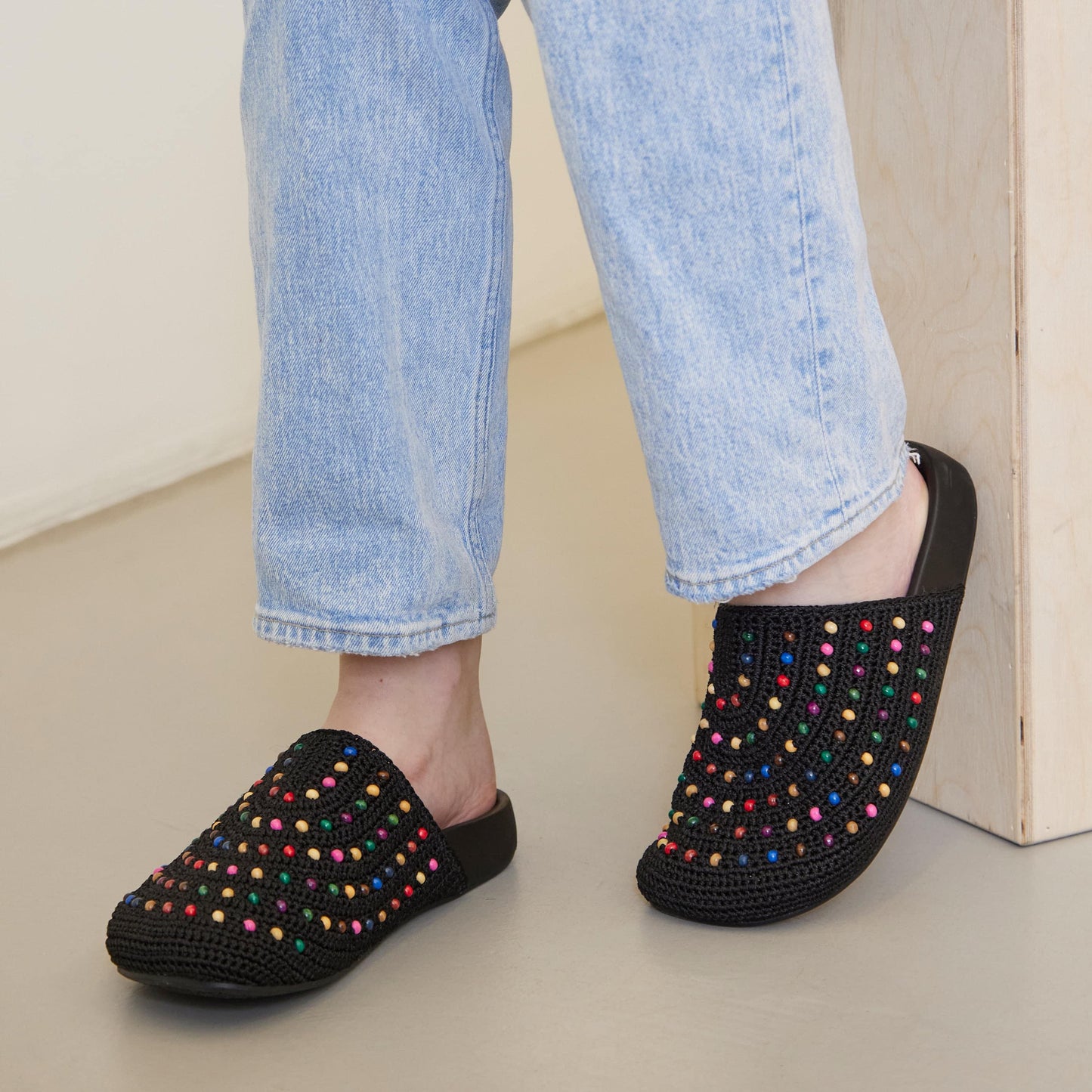 The Sak Bolinas Clog Crochet - |Black Multi Beads|