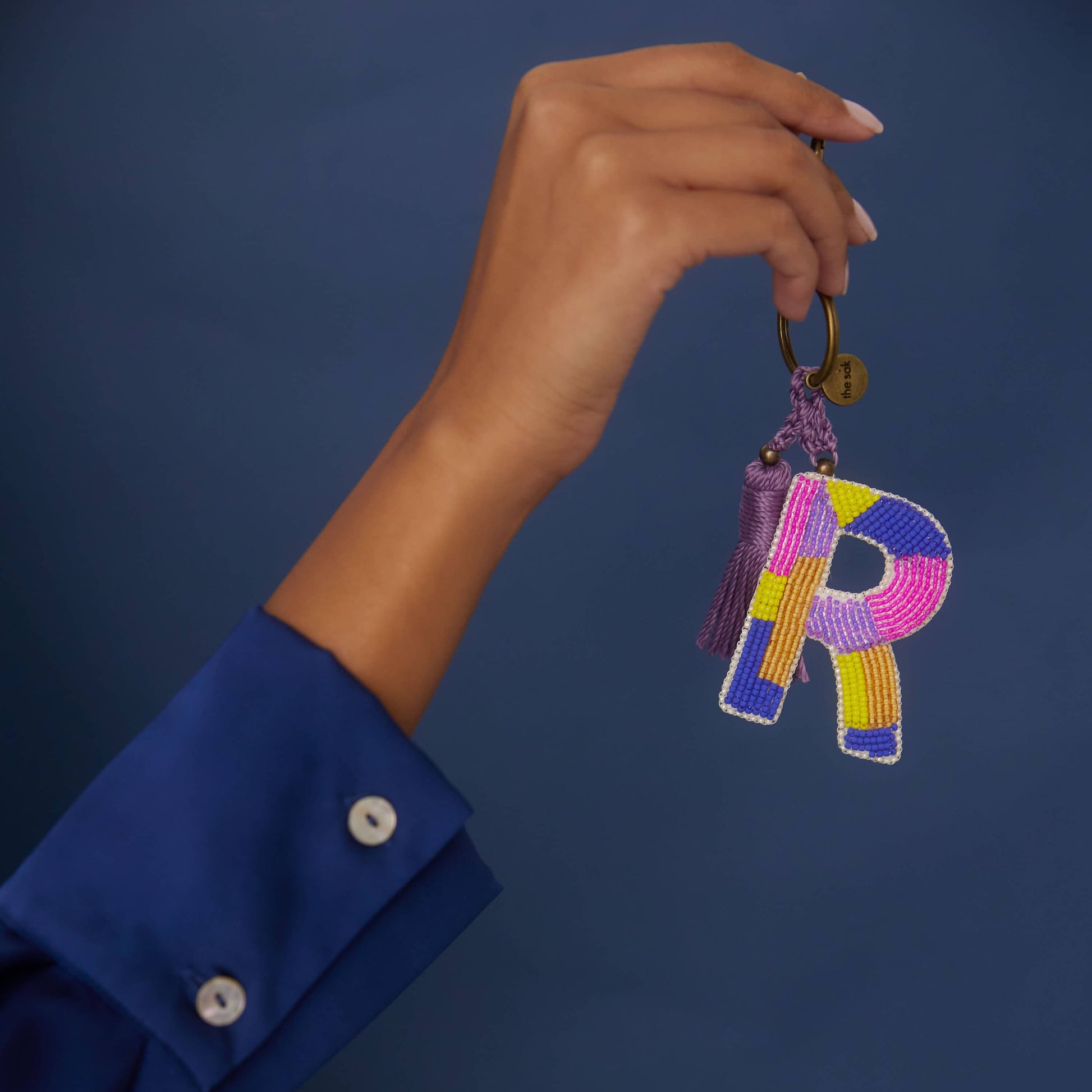 The Sak Yarnicharmz Letter Dangle Crochet - |R|