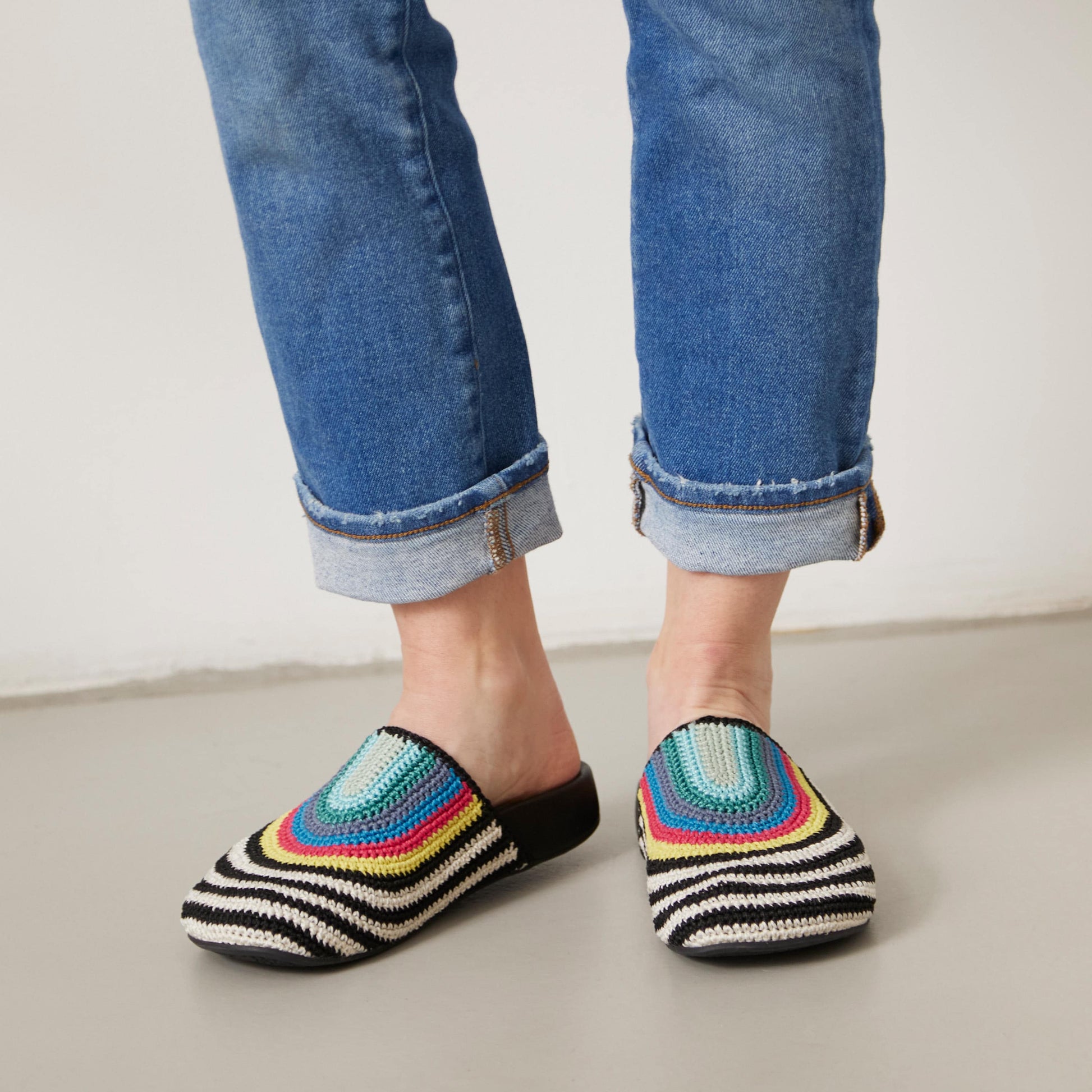 The Sak Bolinas Clog Crochet - |Black and White Rainbow Stripe|