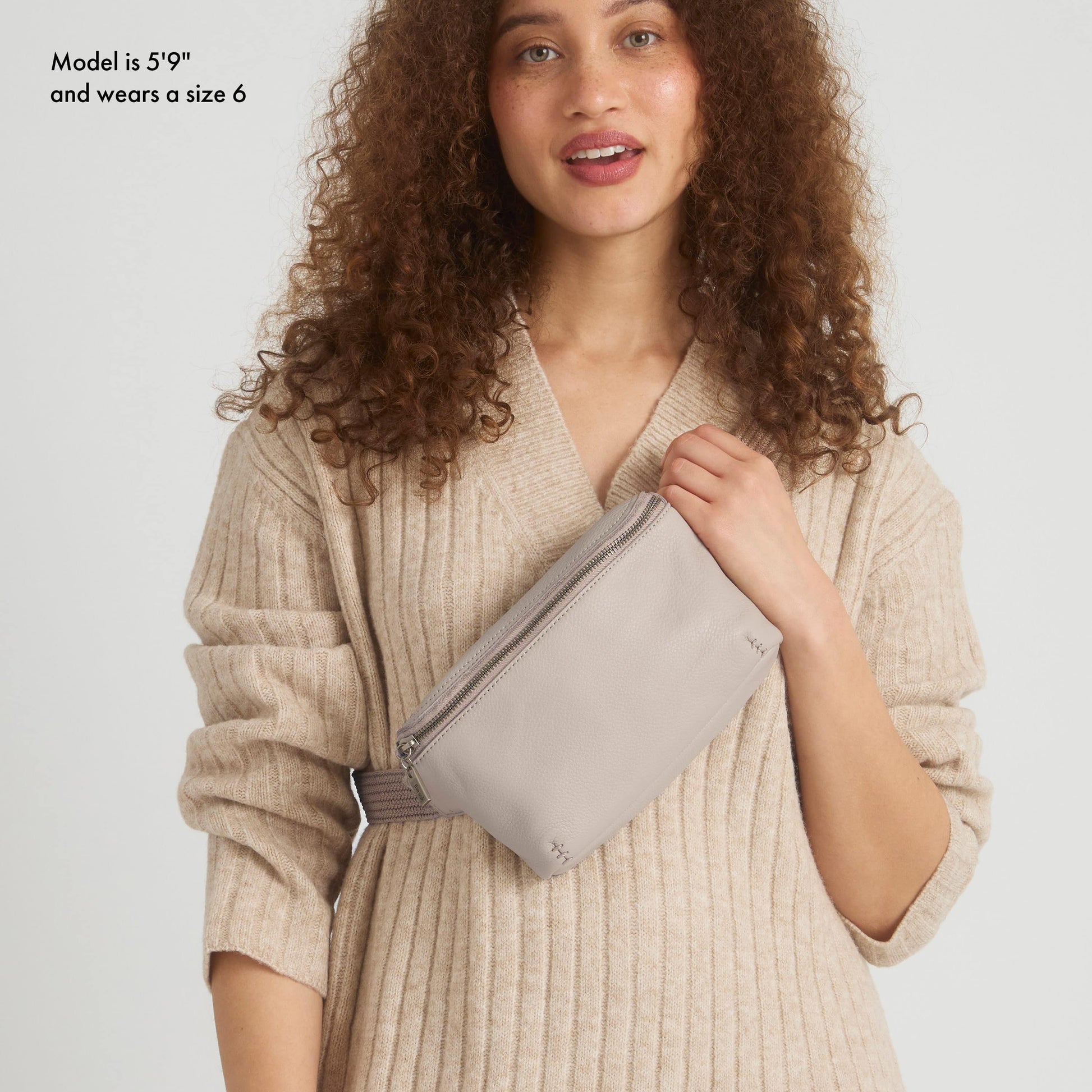 The Sak Caraway Small Belt Bag Leather - |Sand|