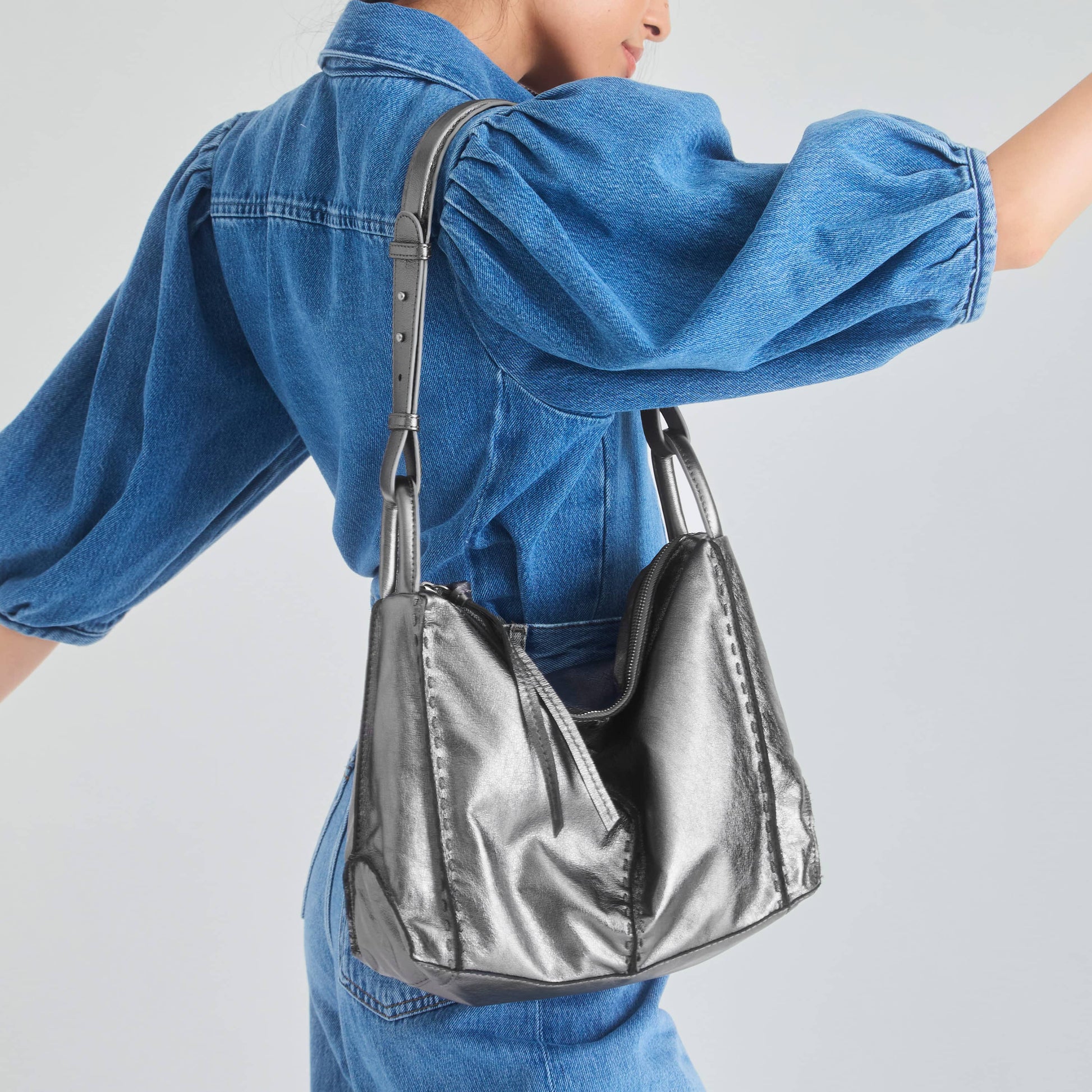 The Sak Los Feliz Slouchy Hobo - Leather - Gunmetal