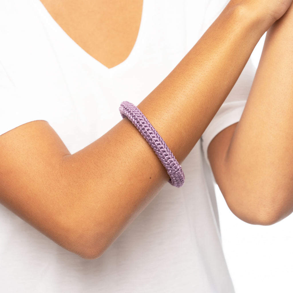 The Sak Finch Bangle - Hand Crochet - Heather