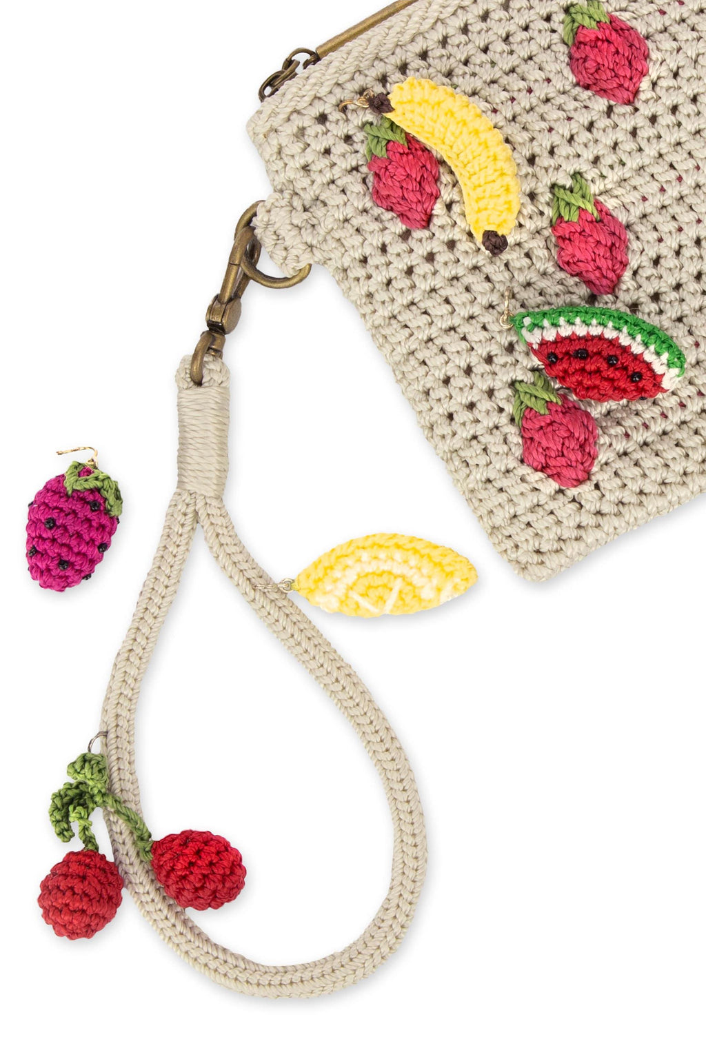 The Sak Vita Wristlet - Hand Crochet - Natural Strawberries