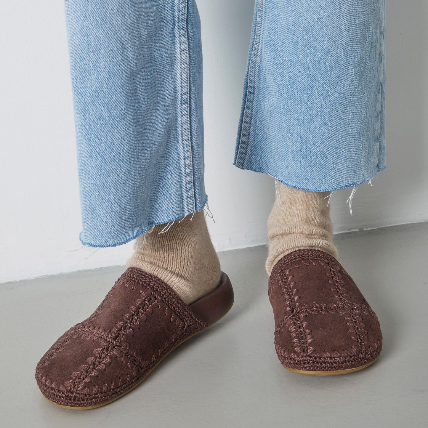 The Sak Bolinas Clog Leather - |Mahogany Suede Patch|