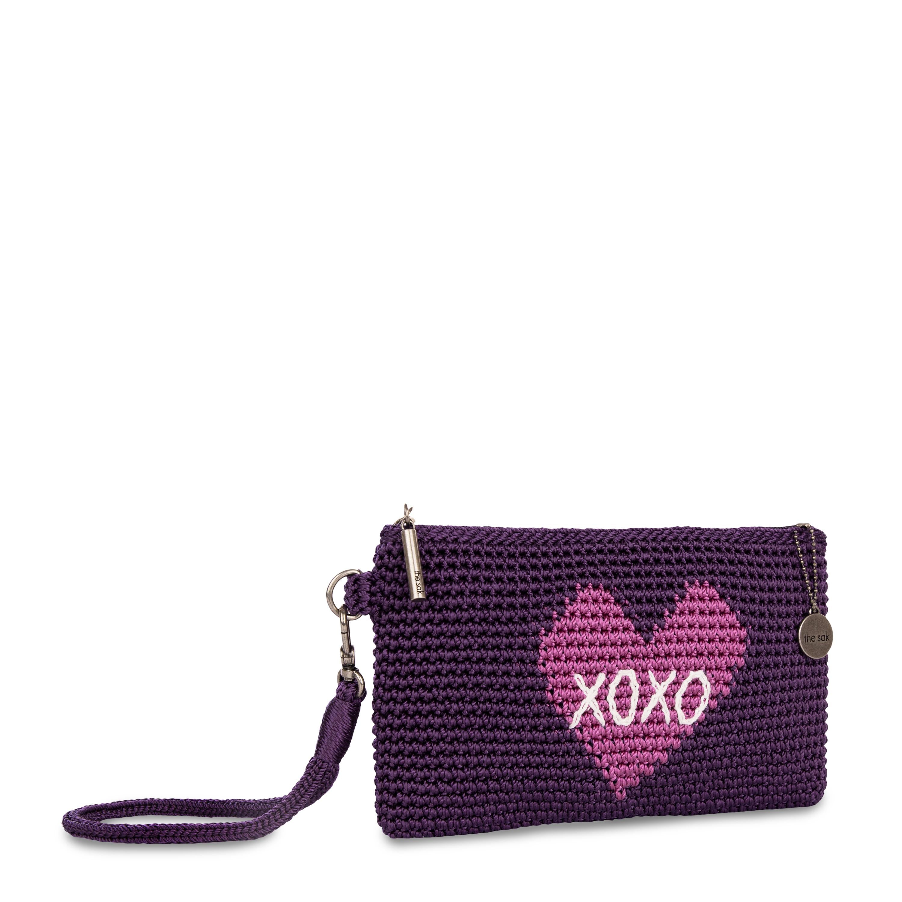 The Sak Vita Wristlet - Hand Crochet - Aubergine XO