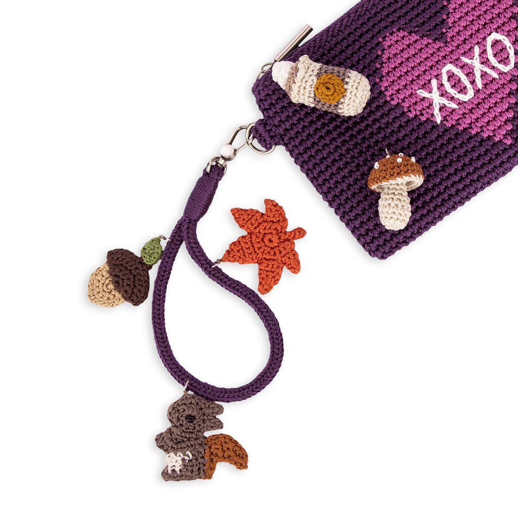 The Sak Vita Wristlet - Hand Crochet - Aubergine XO