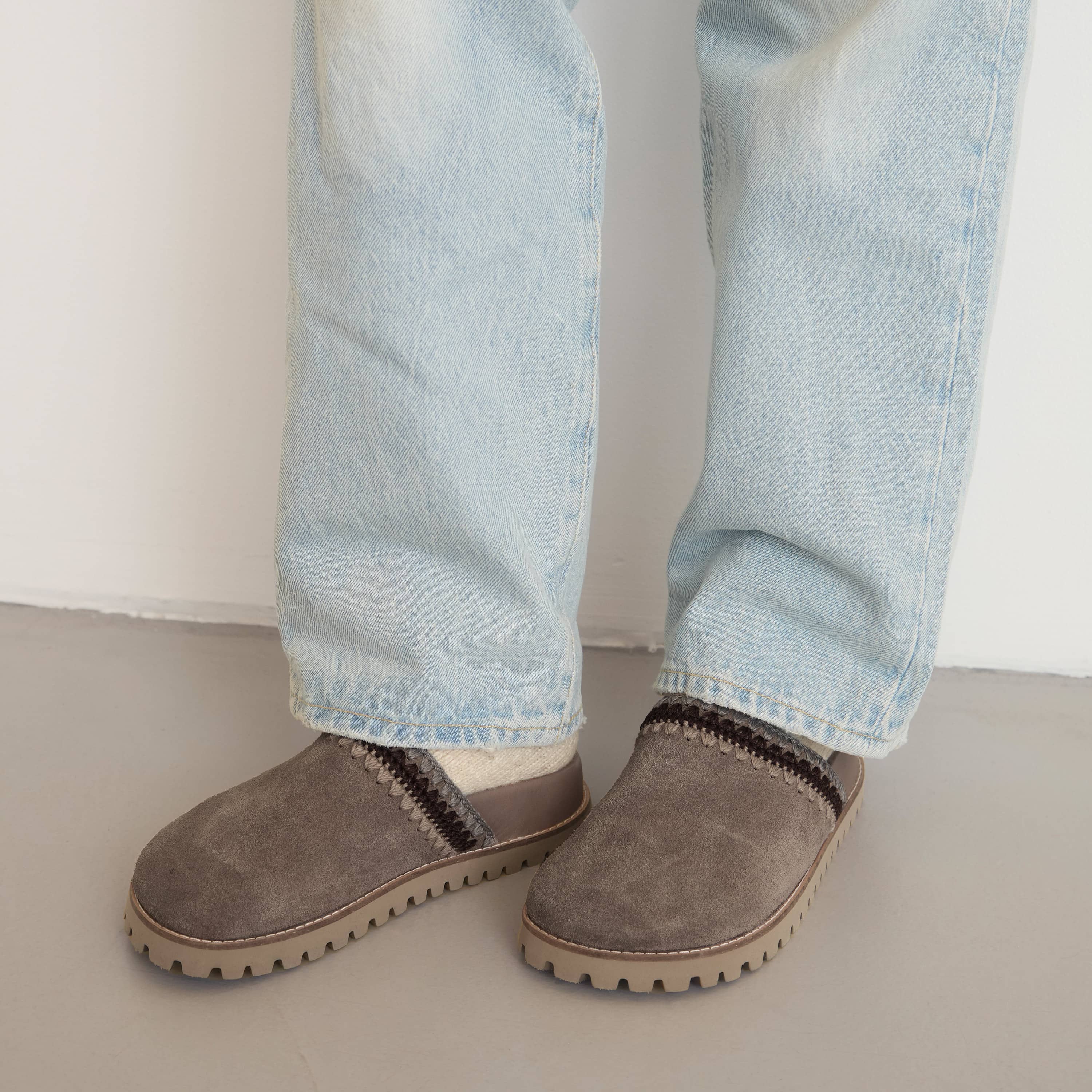 The Sak Bolinas Lug Sole Clog - Leather - Mushroom Seminyak