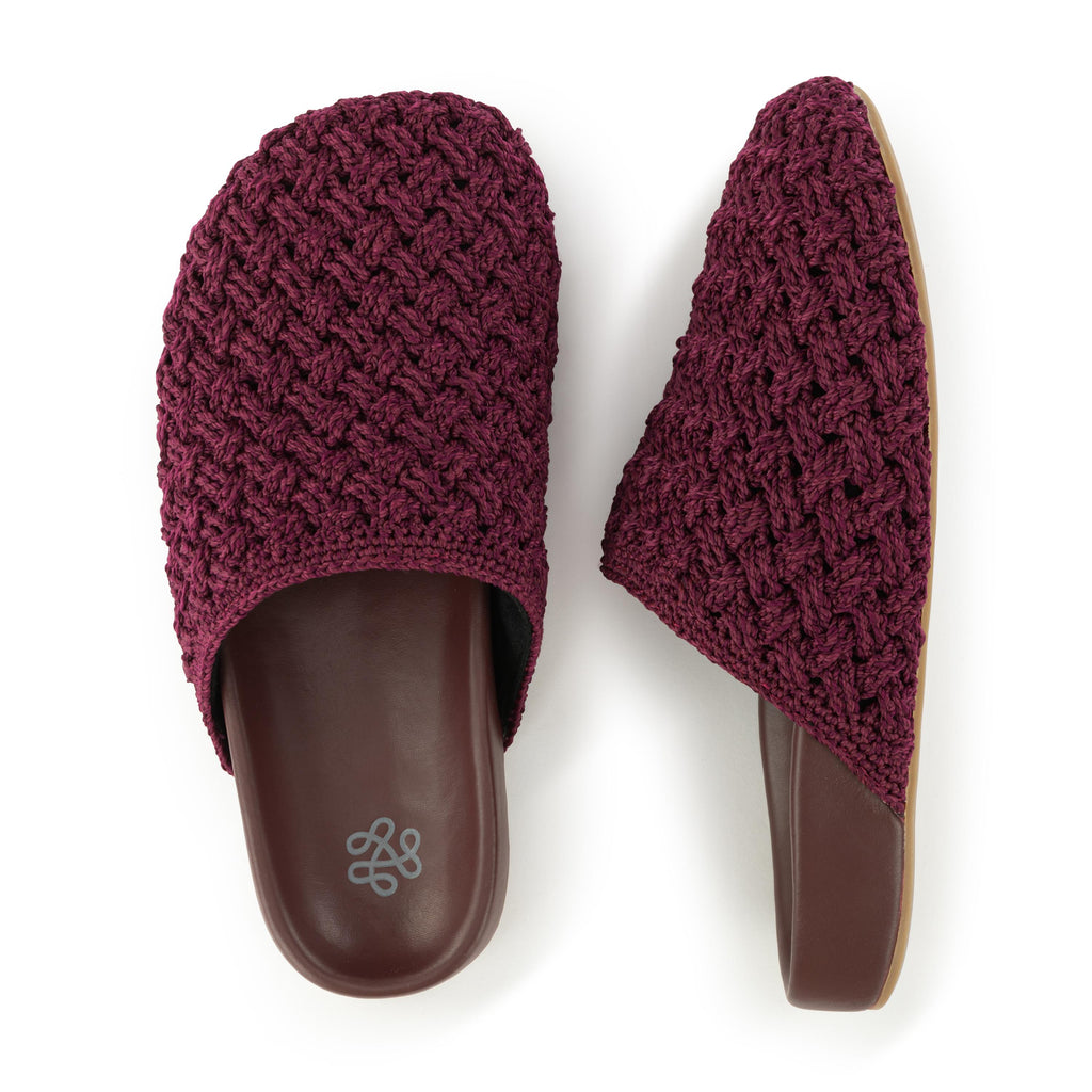 The Sak Bolinas Clog - Hand Crochet - Black Cherry Cozy Weave