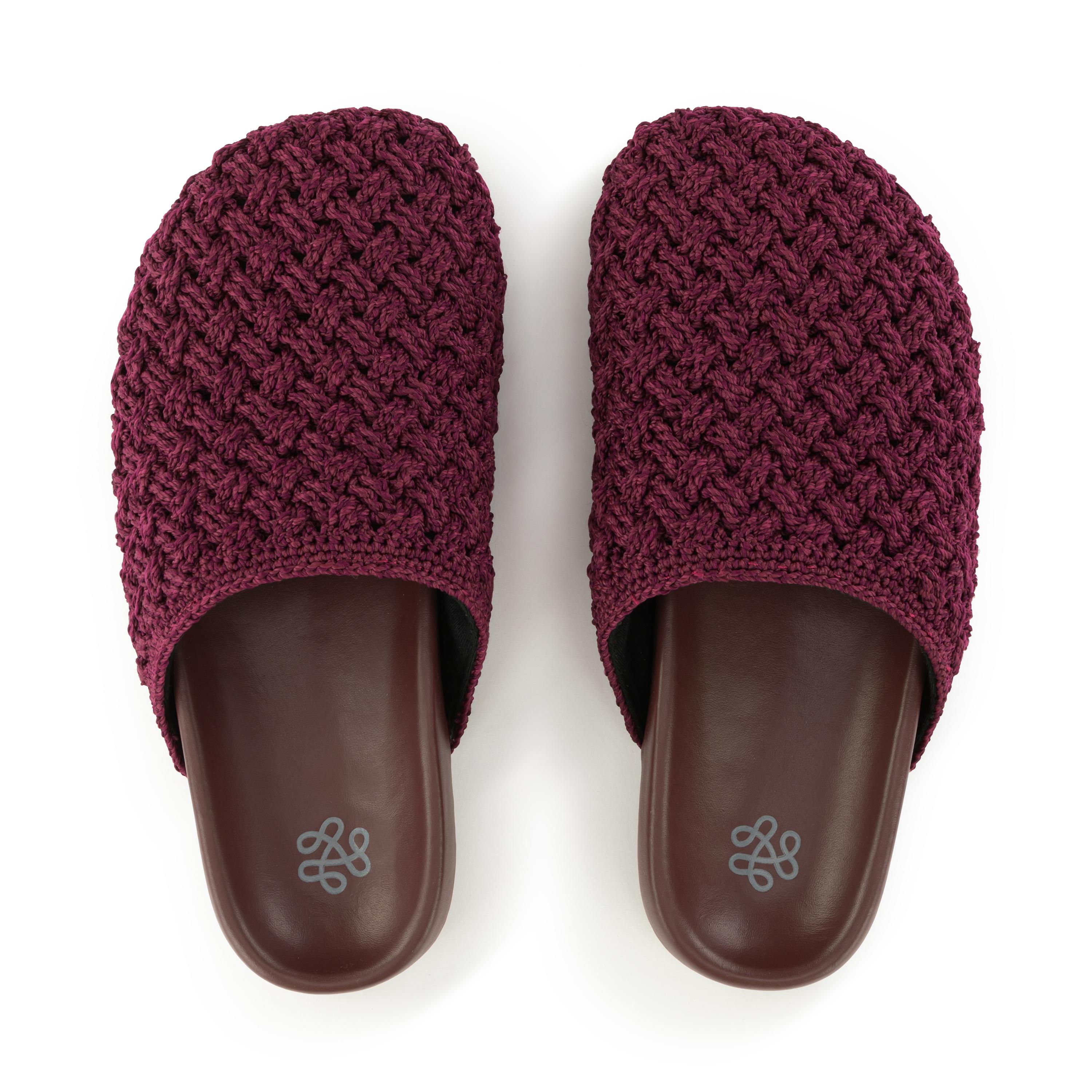 The Sak Bolinas Clog - Hand Crochet - Black Cherry Cozy Weave