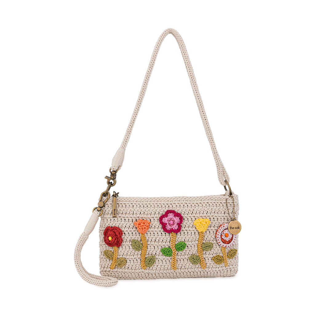 The Sak Vita Convertible Wristlet - Hand Crochet - Flower Ecru