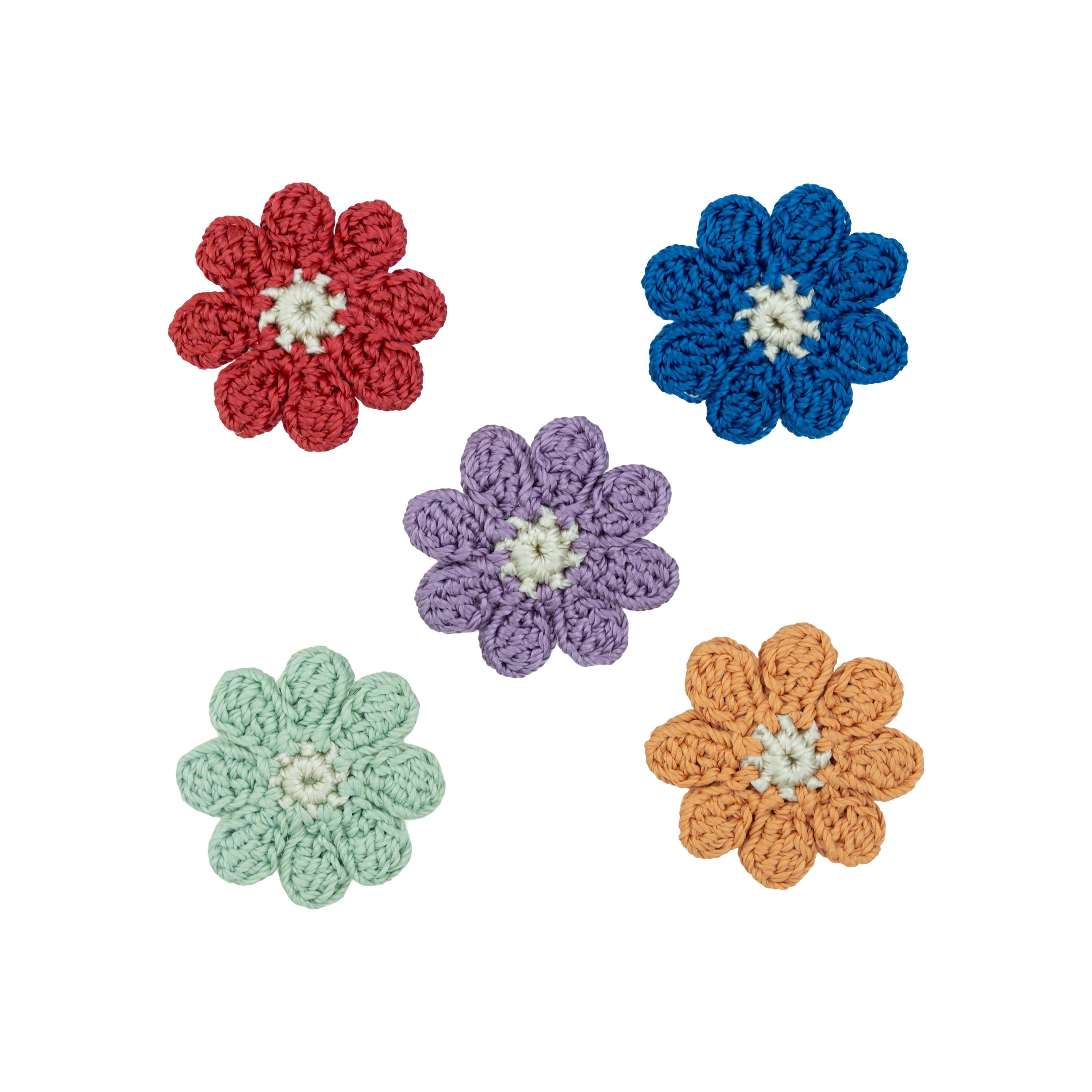 The Sak Yarnicharmz 5 Pack - Hand Crochet - Daisies