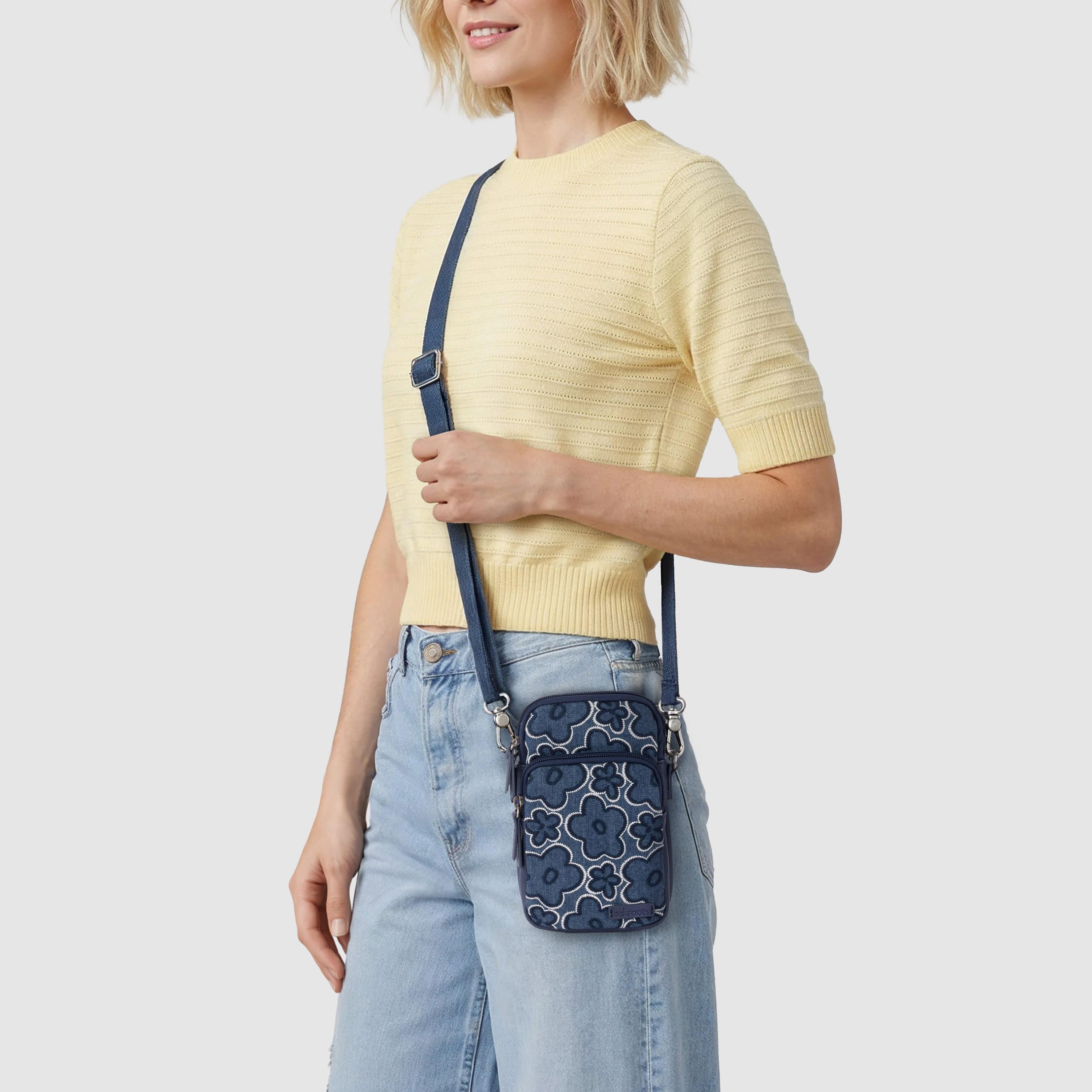 Sakroots Koa Smartphone Crossbody - Denim - Denim Retro Flower