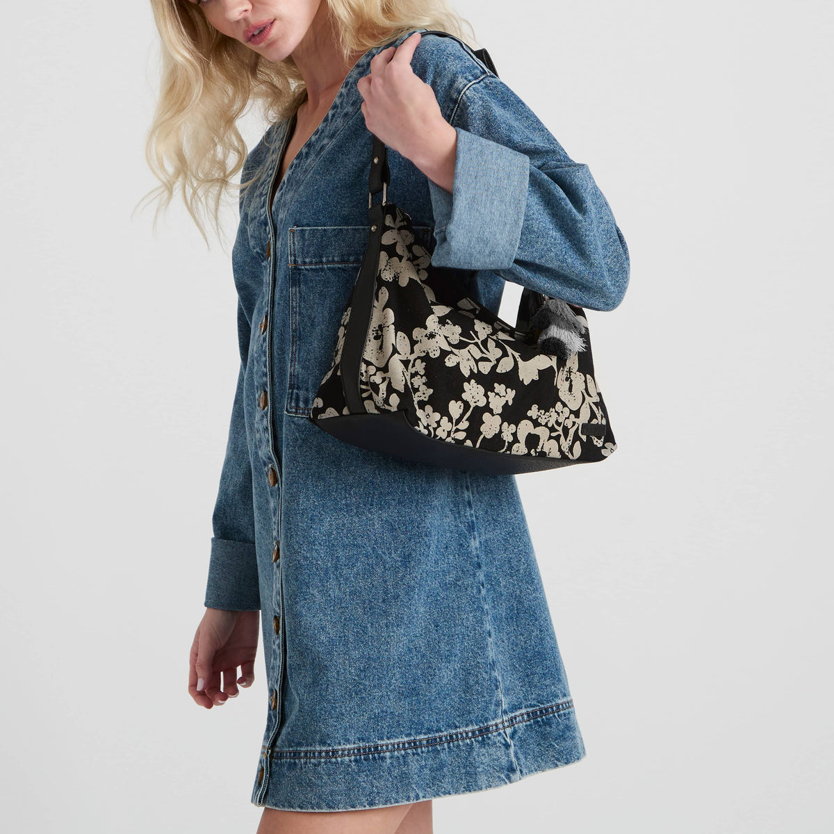 Sakroots Banyan Hobo - Canvas - Black and White Shadow Floral